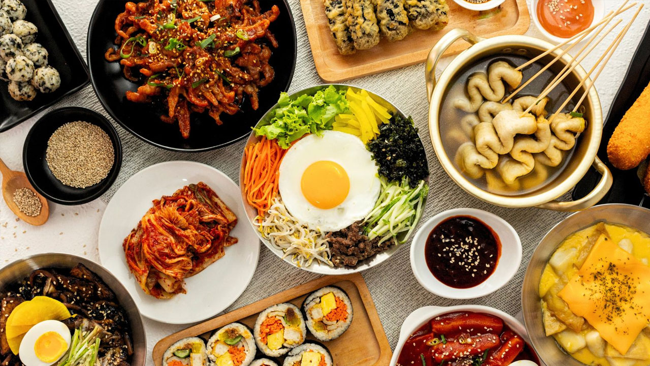 Why Everyone’s Obsessed with These Iconic South Korean Dishes
