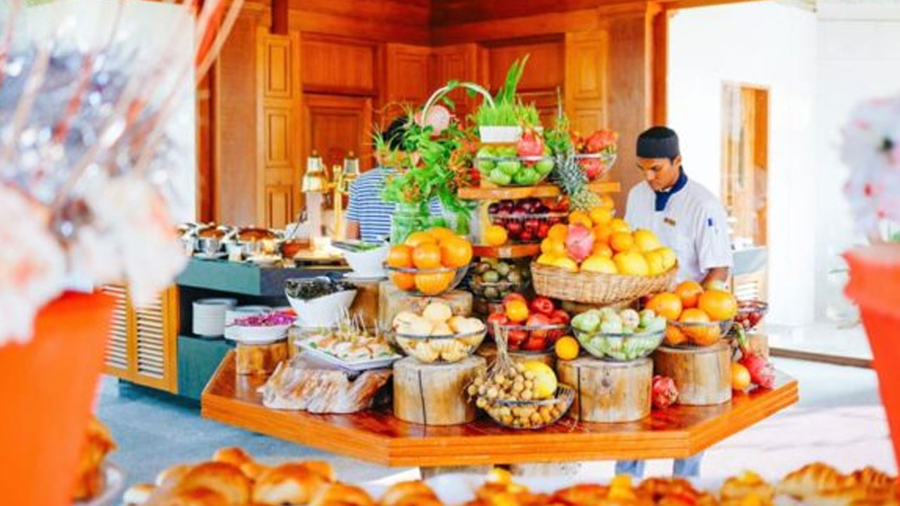 Discover the Hidden Gems: 10 Local Foods in the Maldives You Absolutely Must Try